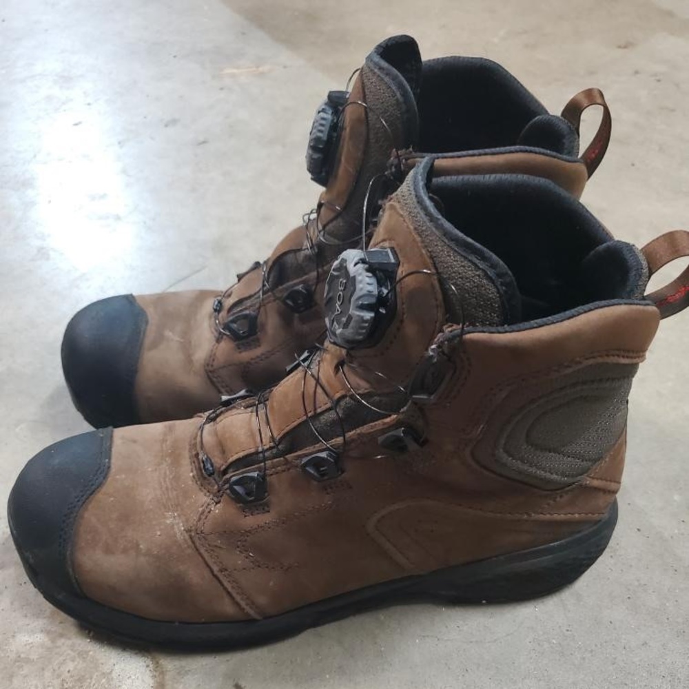 Red Wing Exos Light